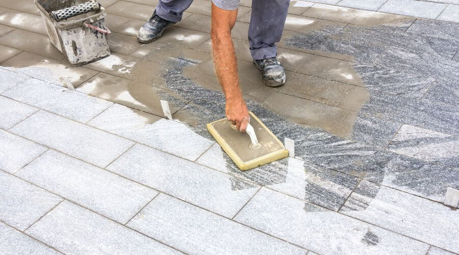 Professional gutter cleaning in Hazlehurst, GA